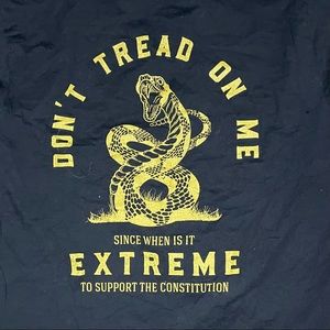 LIMITED “Don’t Tread on Me”  NINE LINE APPAREL